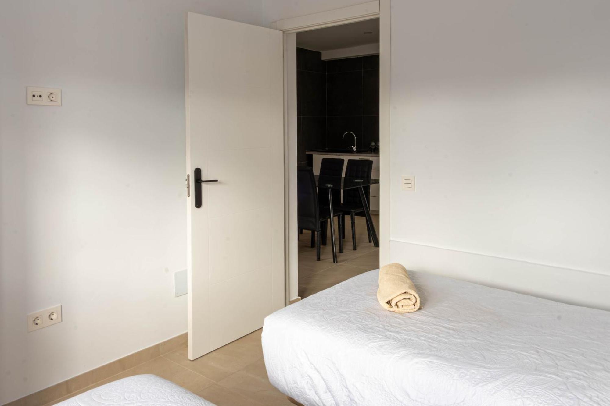 Kiposhi Beach Apartments Punta Mujeres Haría Exterior foto